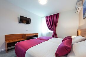 Hotel Komodor