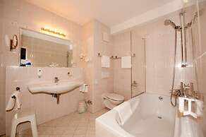 Hotel Sanotel
