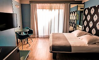 Business Hotel