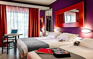 Business Hotel