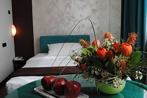 Business Hotel