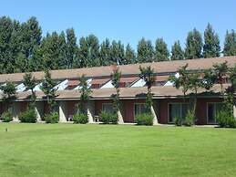 Business Hotel