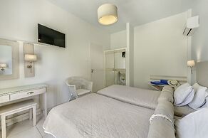 Hotel Benois