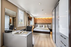 Gallery Residence & Hotel