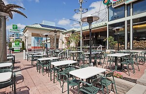 Holiday Inn Niagara Falls - By The Falls by IHG