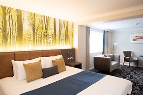 Burleigh Court Hotel