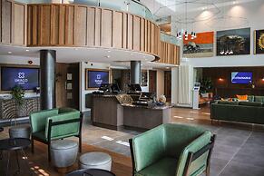 Burleigh Court Hotel