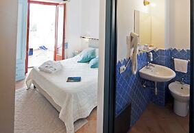 BUE MARINO HOTEL & ROOFTOP BAR