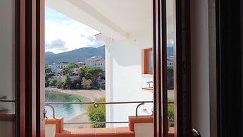 BUE MARINO HOTEL & ROOFTOP BAR
