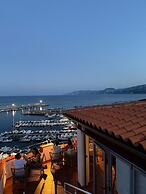 BUE MARINO HOTEL & ROOFTOP BAR