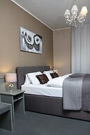 Hotel Lux