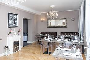 Hotel Lux