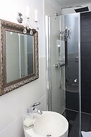 Hotel Lux