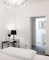 Hotel Lux