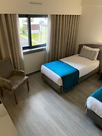 Apulia Praia Hotel