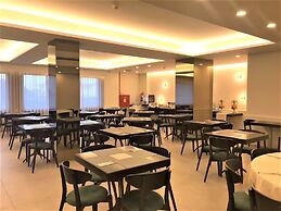 Apulia Praia Hotel