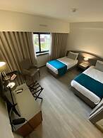 Apulia Praia Hotel
