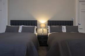 Grosvenor Suites