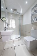 Grosvenor Suites