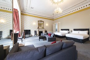 Grosvenor Suites