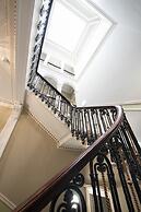 Grosvenor Suites