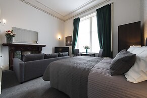 Grosvenor Suites
