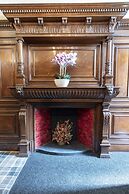 Grosvenor Suites