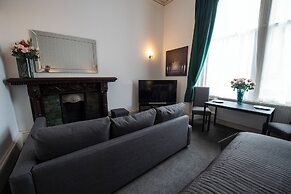 Grosvenor Suites