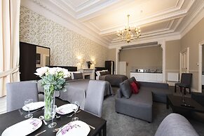 Grosvenor Suites
