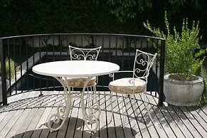 Beauclair Guest Cottage