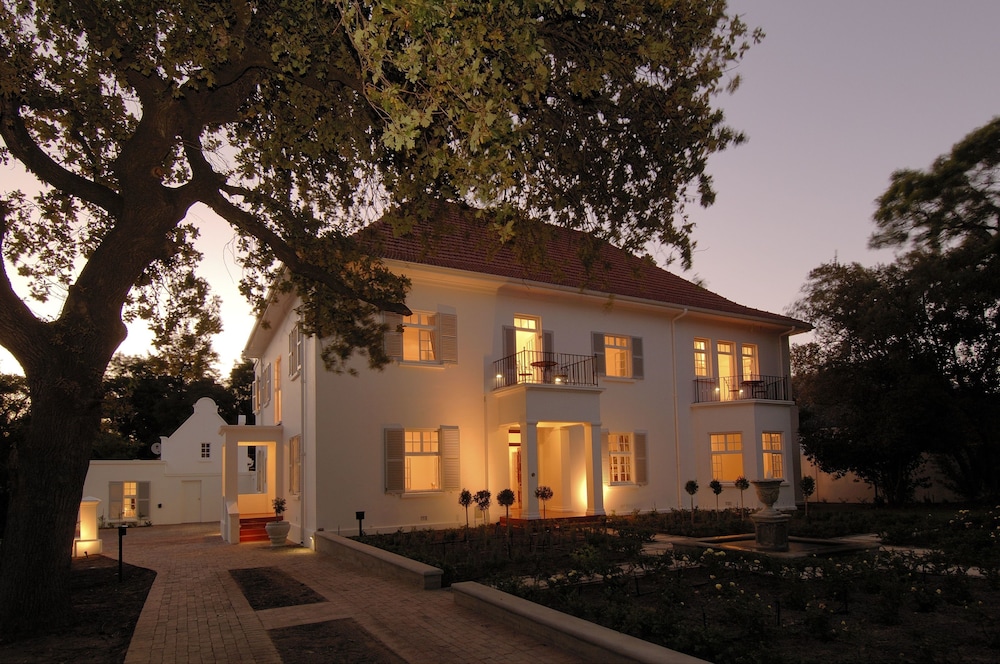 Beauclair Guest Cottage
