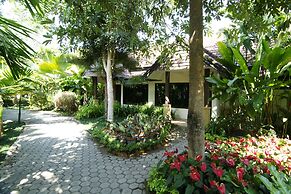 Laluna Hotel & Resort