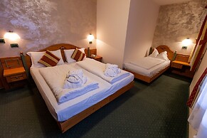 Alpen Garten Hotel Margherita
