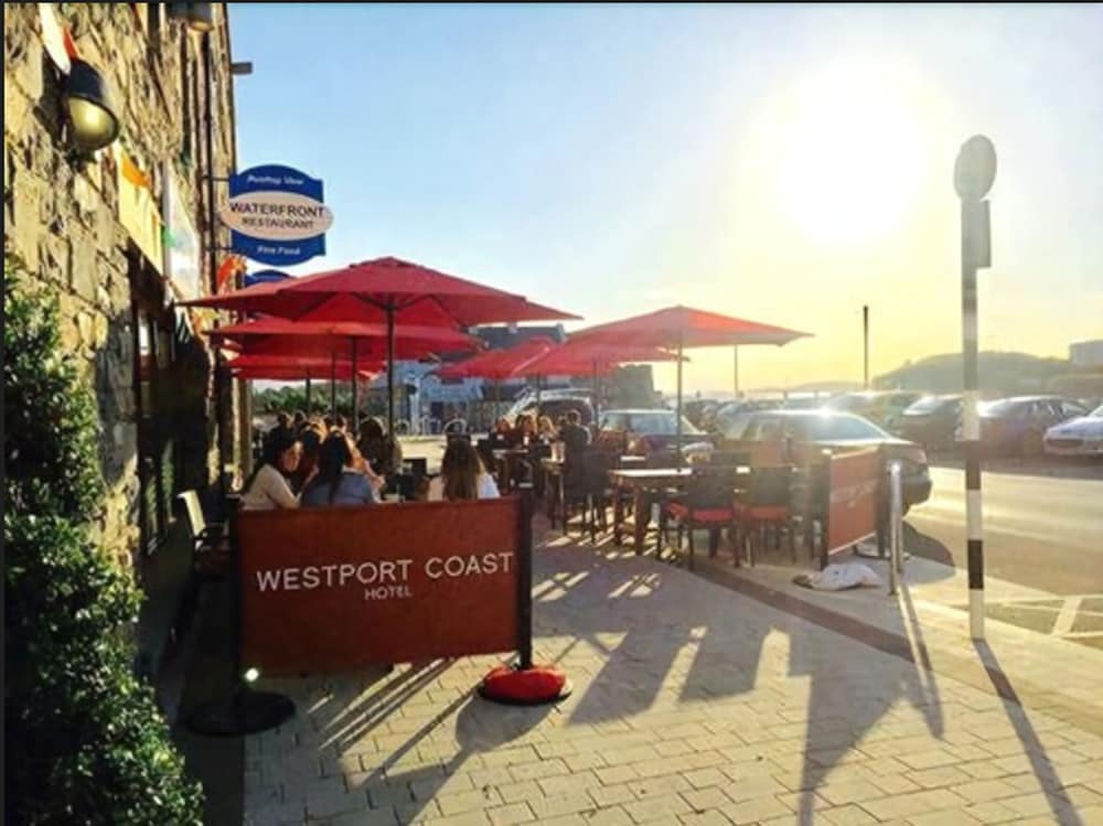 Westport Coast Hotel