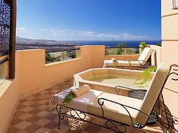 Royal Garden Villas & Spa