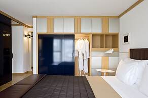 The Omnia