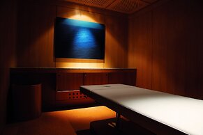The Omnia