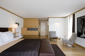 The Omnia