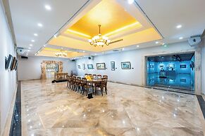 AC Embassy Hotel