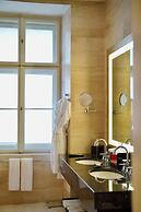 Mandarin Oriental, Prague