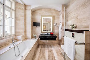 Mandarin Oriental, Prague