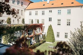 Mandarin Oriental, Prague
