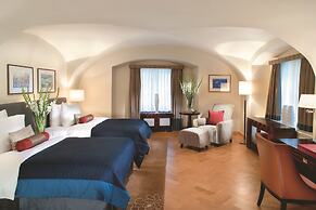Mandarin Oriental, Prague