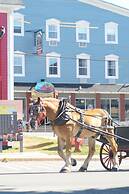 Smugglers Cove Inn