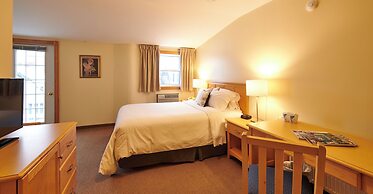 Smugglers Cove Inn
