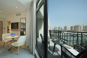 Arabian Park Dubai, an Edge by Rotana Hotel