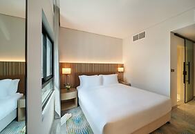 Arabian Park Dubai, an Edge by Rotana Hotel