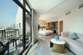 Arabian Park Dubai, an Edge by Rotana Hotel