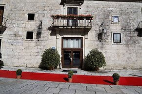 Hotel Pazo de Lestrove by Pousadas de Compostela