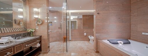 Qingdao Seaview Garden Hotel
